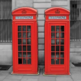 Vliesové fototapety Britská Búdka L-102