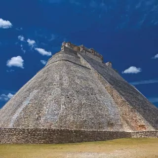 Vliesové fototapety Mayská pyramída L-122