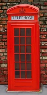 Samolepiace fototapety Dimex Britská búdka 95 x 210 cm D020